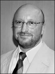 Prof.  Wolfgang Peer