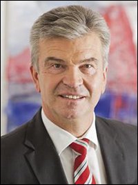 KommR. Ing. DDr. Werner Steinecker MBA KommR. Ing. DDr. Werner Steinecker MBA