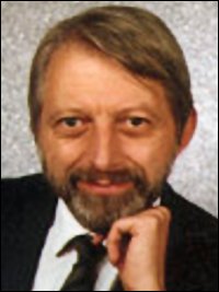 Dipl.-Kfm. Dr. Siegfried Stark Dipl.-Kfm. Dr. Siegfried Stark