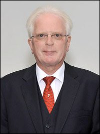 Hofrat Mag. Dr. Erich Auerbäck Hofrat Mag. Dr. Erich Auerbäck