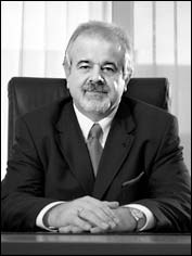 Dr. Gernot Unterfurtner Dr. Gernot Unterfurtner