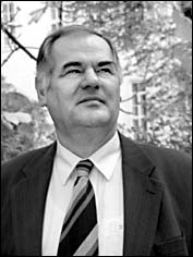 Univ.-Prof. Dr. Arnold Suppan