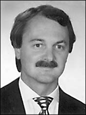 Univ.-Prof. Dr. Engelbert Knosp