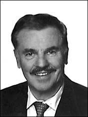 KommR.  Erwin Steiner