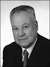 Dr. Ronald Zweiniger