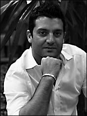 Kaveh Ahi