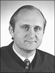 Dr. Martin Sturzlbaum