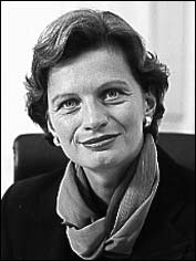 Dr. Maria Tacke