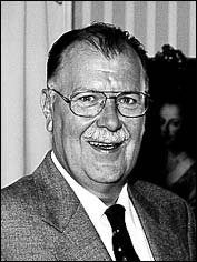 KommR.  Raimund Jeschek-Fritsch