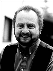 Robert Pussecker