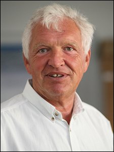 Dr. Hans Loibner