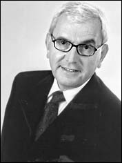 KommR. Dipl.-Vw. Helmut Geil KommR. Dipl.-Vw. Helmut Geil