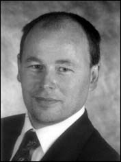 Dipl.-Bw.  Nikolaus Hampel