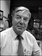 Dr. Peter L. Stütz